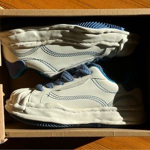 New Aelfric Eden white and blue sneakers size 6